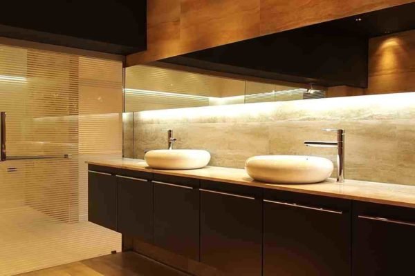 SILVER MR PLYWOOD (ISI 303)
